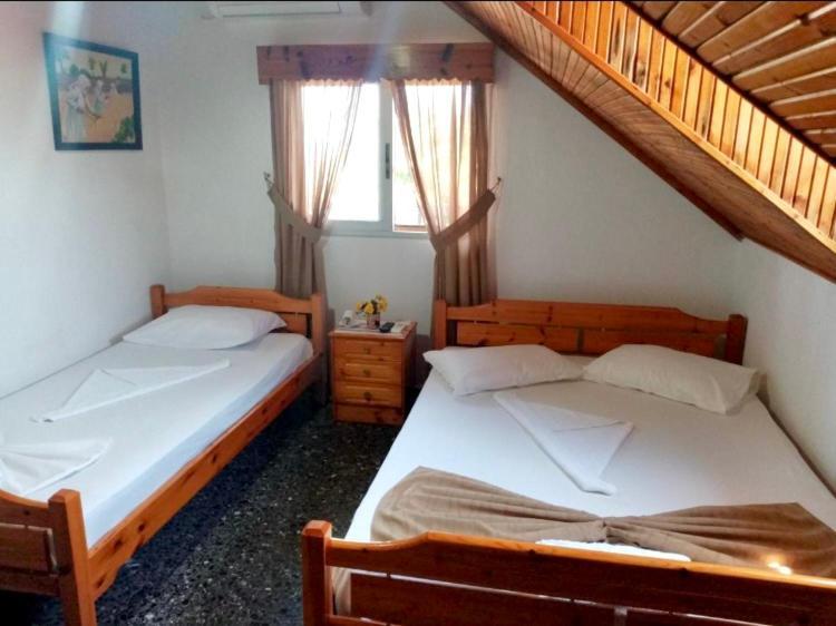 Villa Magda Vrasná Extérieur photo